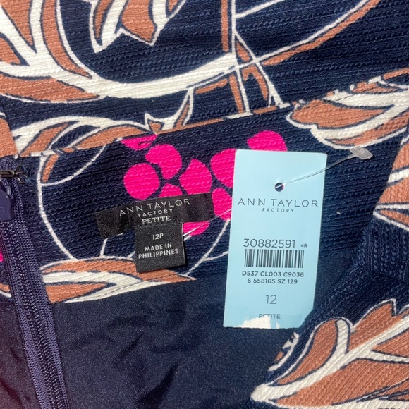 Ann Taylor Factory Floral Pencil Skirt Navy Pink Berry Tan Leaf Print Sz 10 NWT - Picture 6 of 8